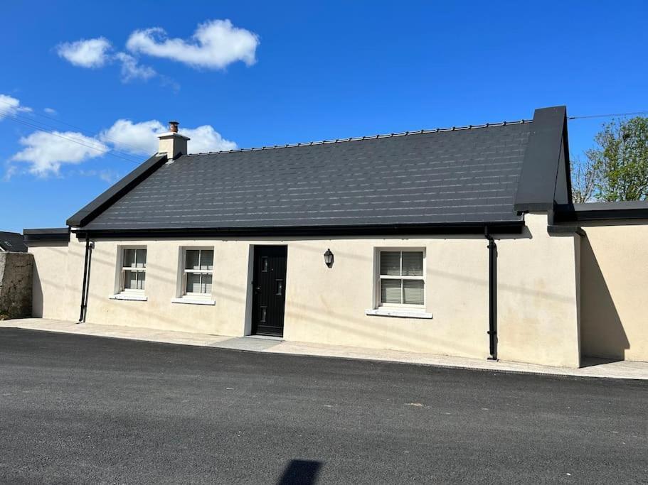 The Parlour Cottage Galway Extérieur photo