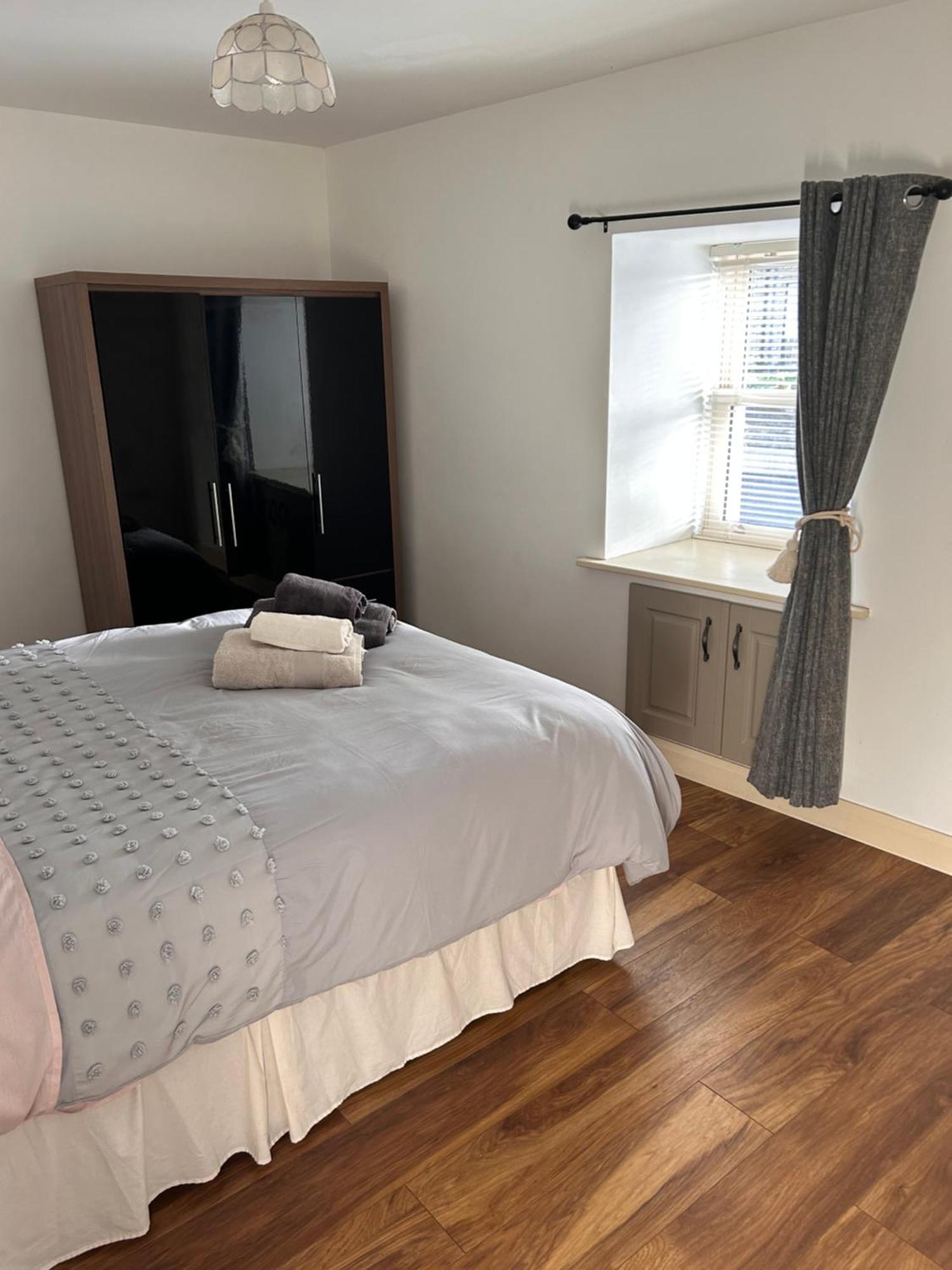 The Parlour Cottage Galway Extérieur photo